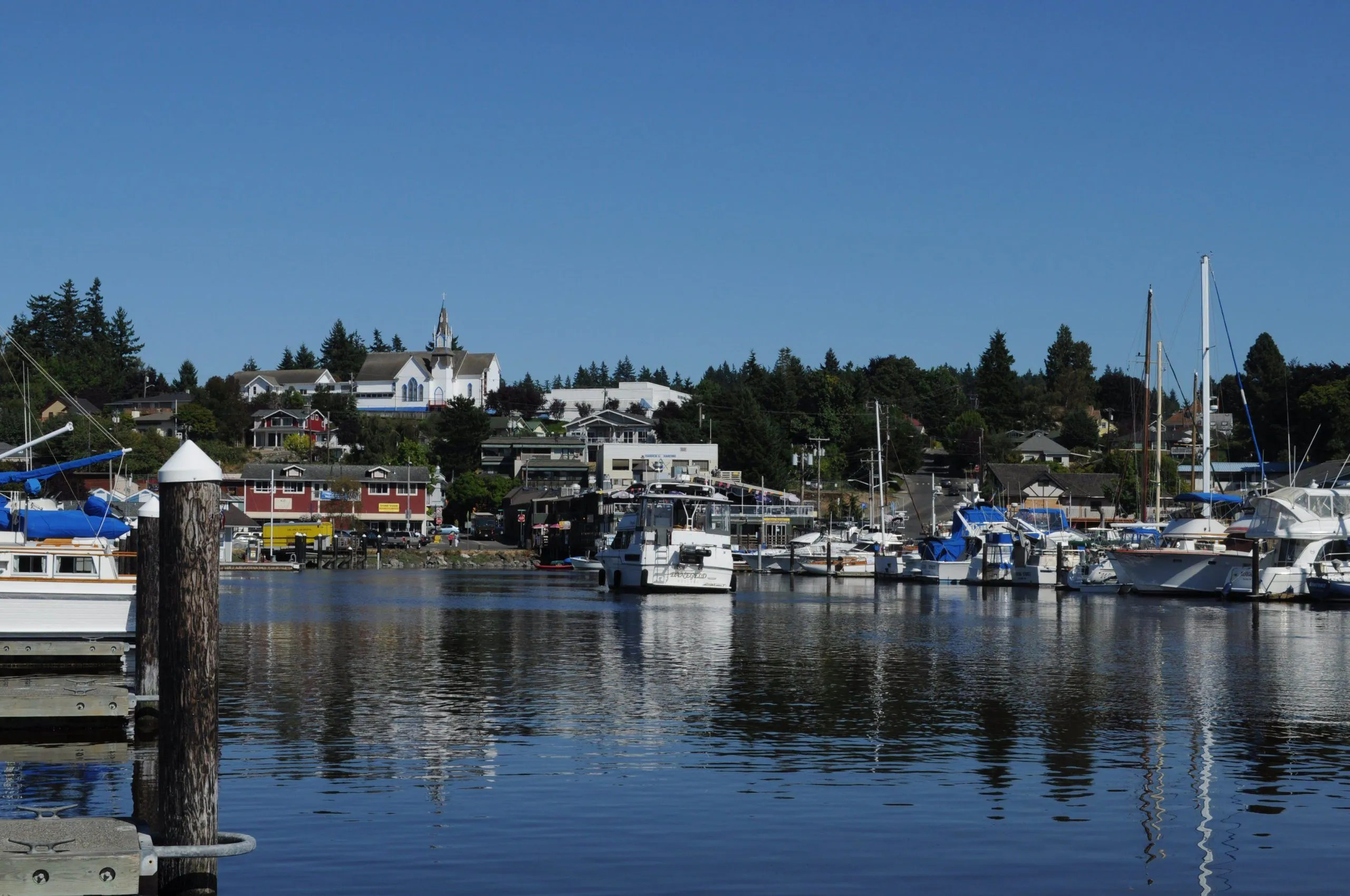 Making moves stress-free, simple, and fast for families and businesses in Poulsbo, WA